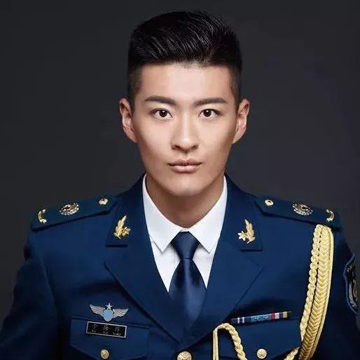 青年演员纪,青年演员的崛起之路